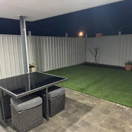 Golfers Dream 300M To The Beach Dawesville Exterior photo