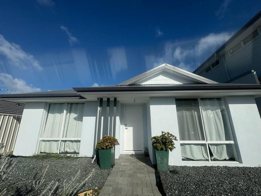 Golfers Dream 300m To The Holiday home